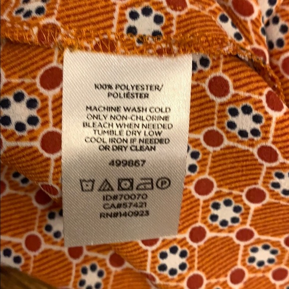 EUC Ann Taylor Factory Orange Blouse; Size M - Picture 5 of 5
